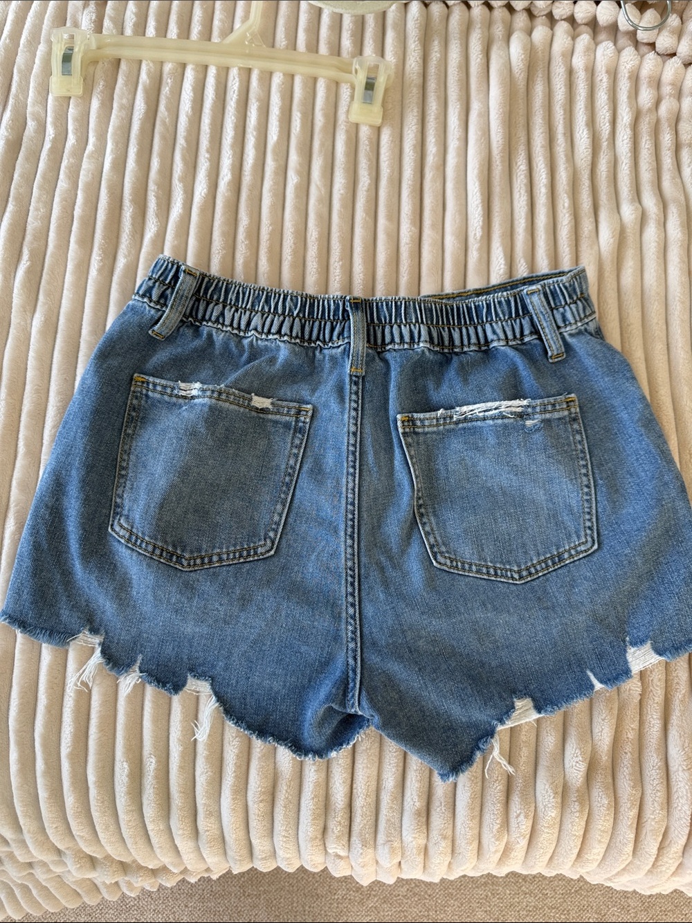 Aerie soft denim pull on shorts Light Wash Distressed size S - Picture 3 of 6